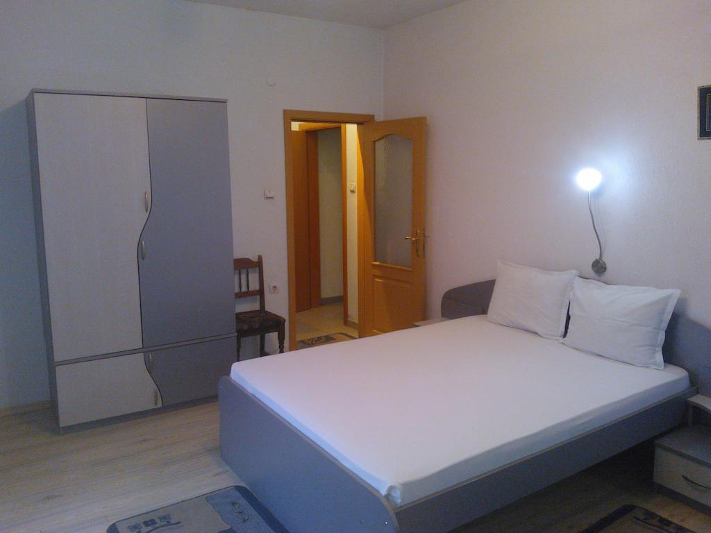 Hotel Tsarevets Асеновград Номер фото